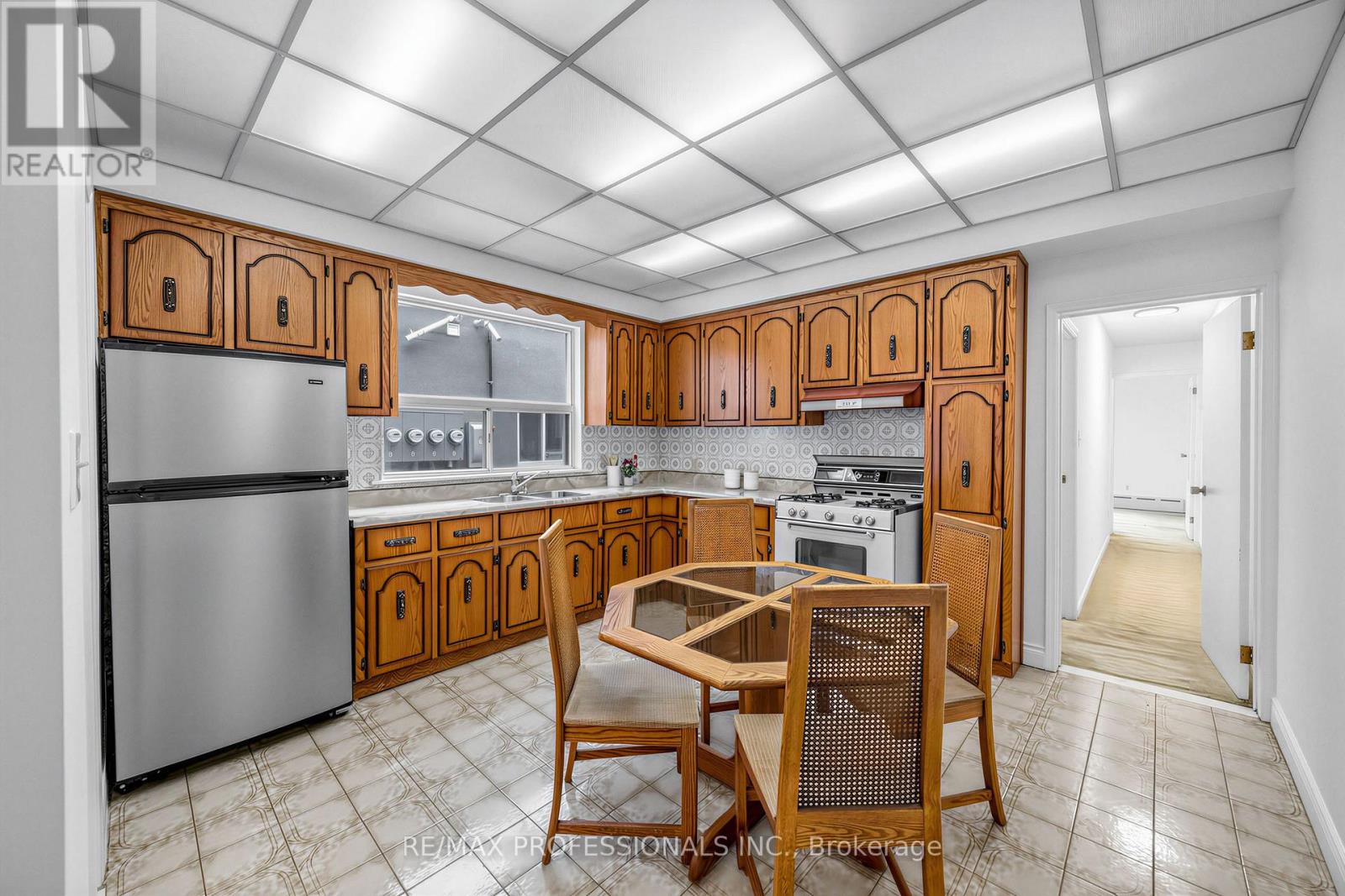 164 Markham Street, Toronto, Ontario  M6J 2G6 - Photo 11 - C12913744