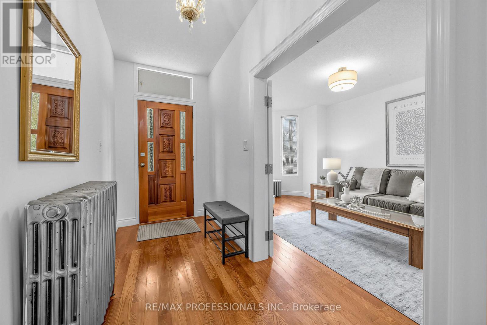 164 Markham Street, Toronto, Ontario  M6J 2G6 - Photo 4 - C12913744