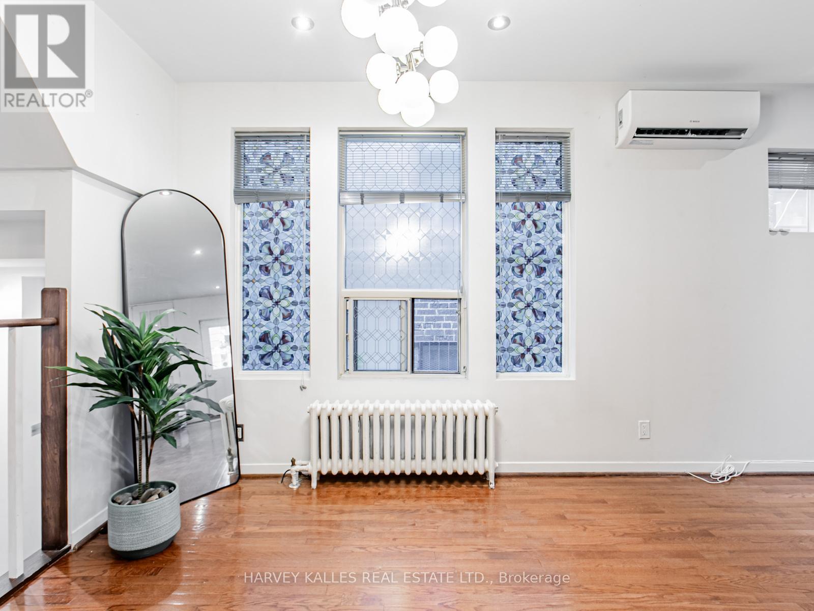 Main - 490 Montrose Avenue, Toronto (Palmerston-Little Italy), Ontario  M6G 3H1 - Photo 10 - C12913798