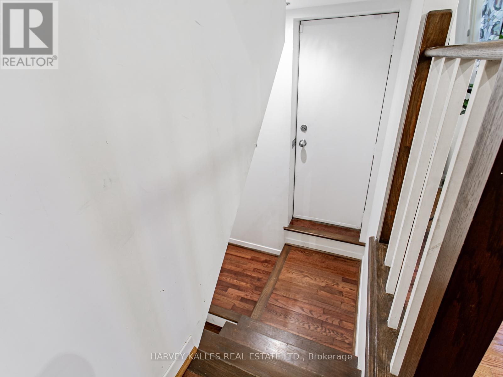 Main - 490 Montrose Avenue, Toronto (Palmerston-Little Italy), Ontario  M6G 3H1 - Photo 9 - C12913798