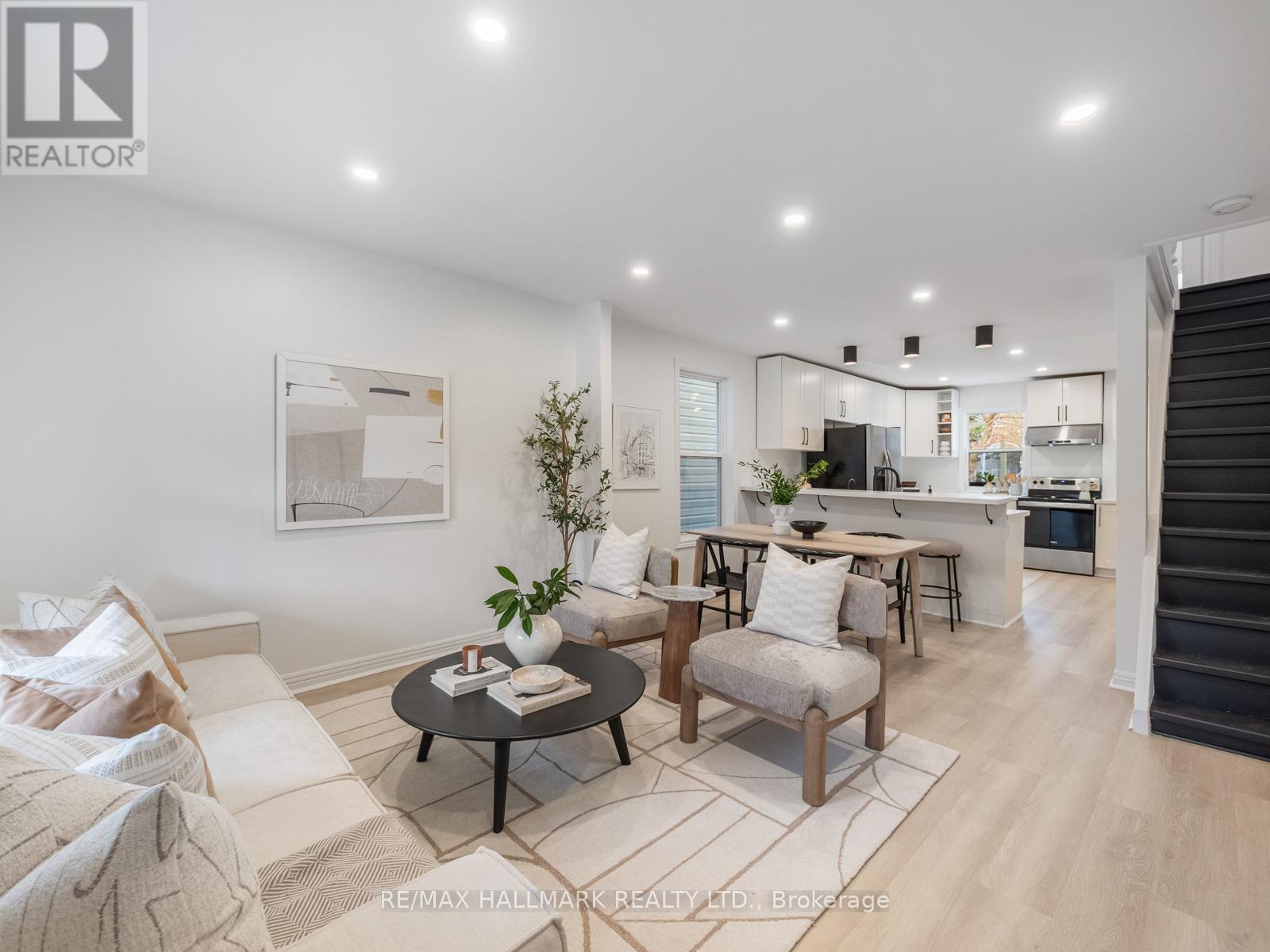 3 Woodville Avenue, Toronto, Ontario  M4K 2J5 - Photo 3 - E12913680