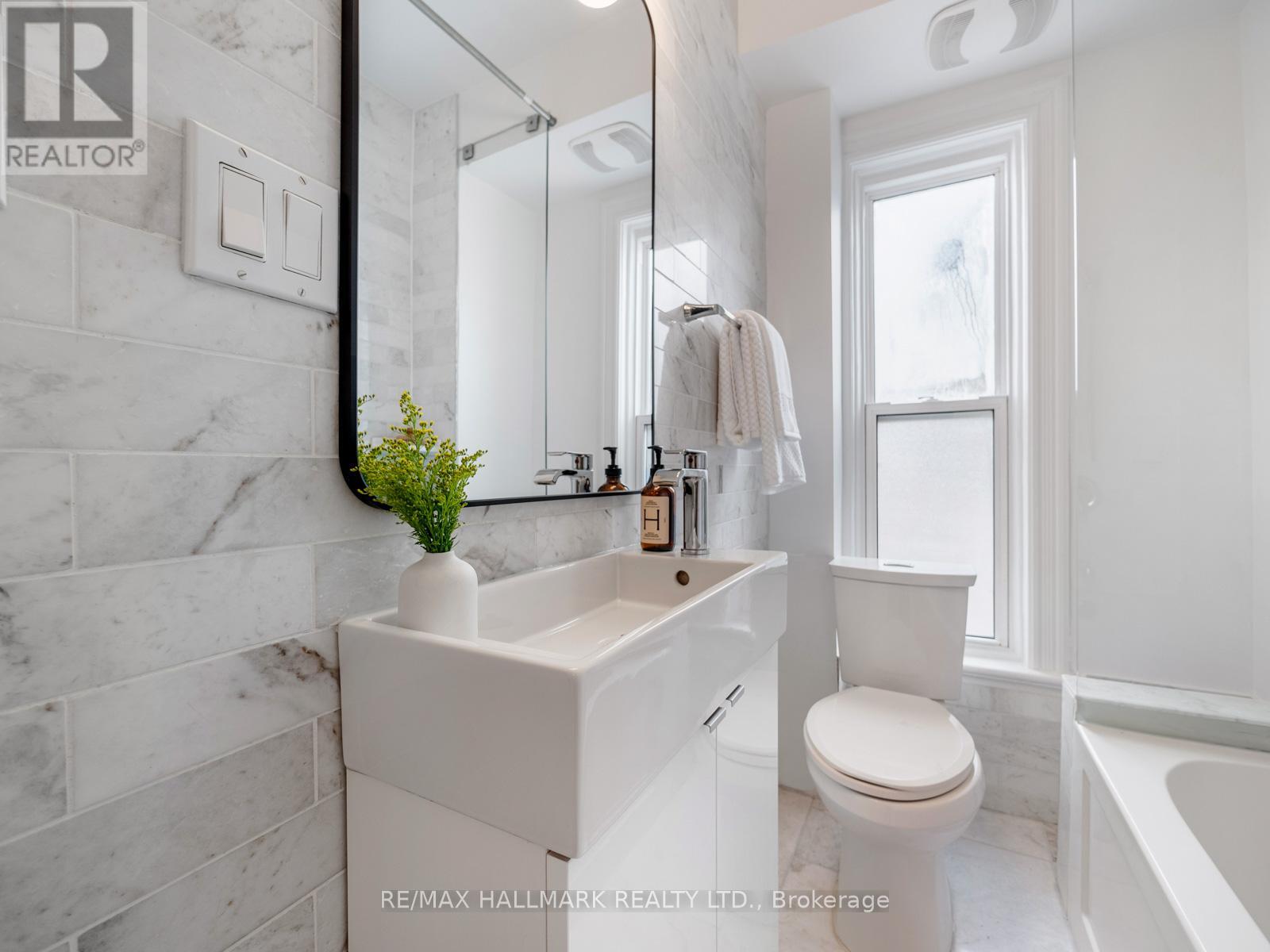 3 Woodville Avenue, Toronto, Ontario  M4K 2J5 - Photo 35 - E12913680