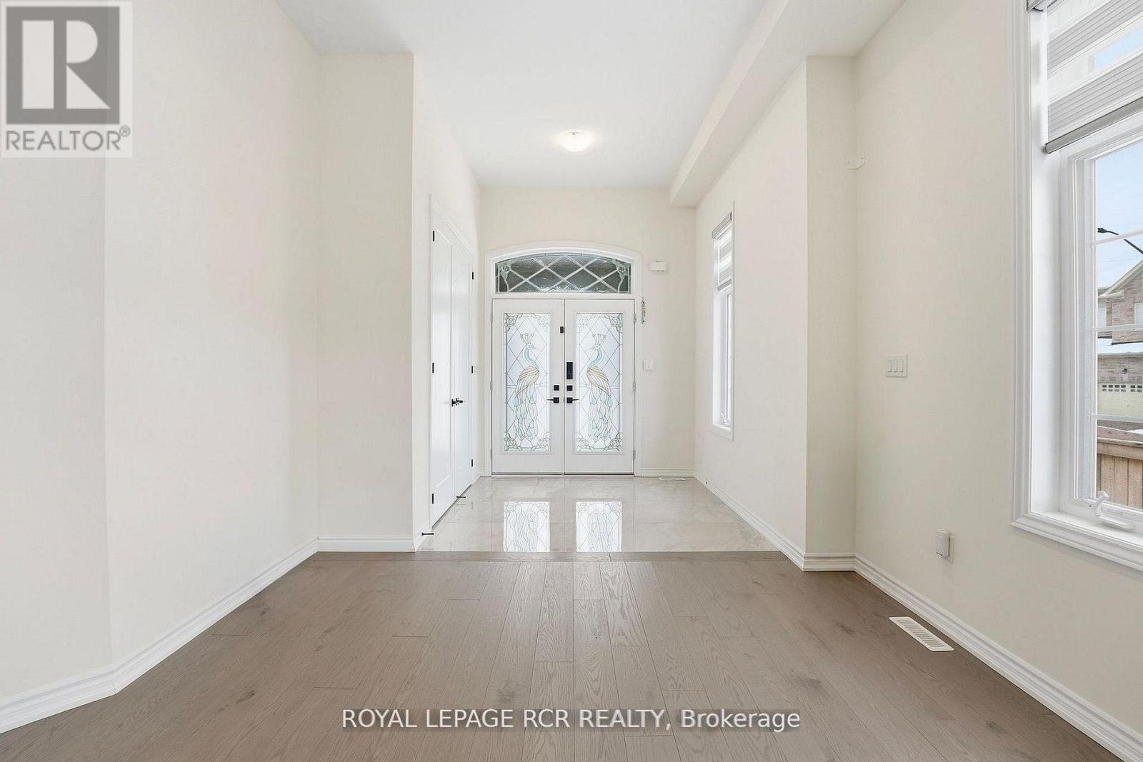 20 Morley Crescent, Whitby, Ontario  L1R 0P1 - Photo 3 - E12913742