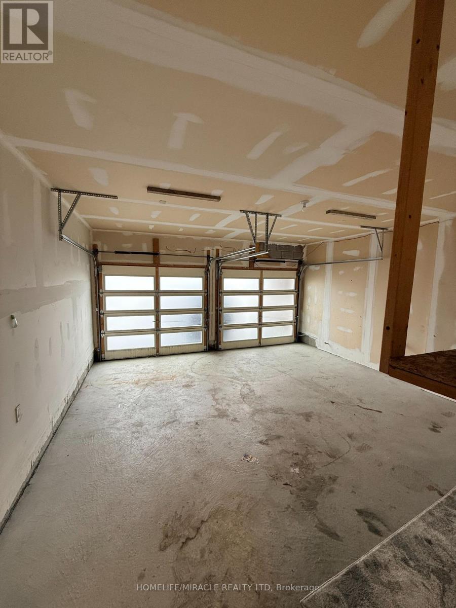 2455 Hibiscus Drive, Pickering, Ontario  L1X 0H1 - Photo 10 - E12913754