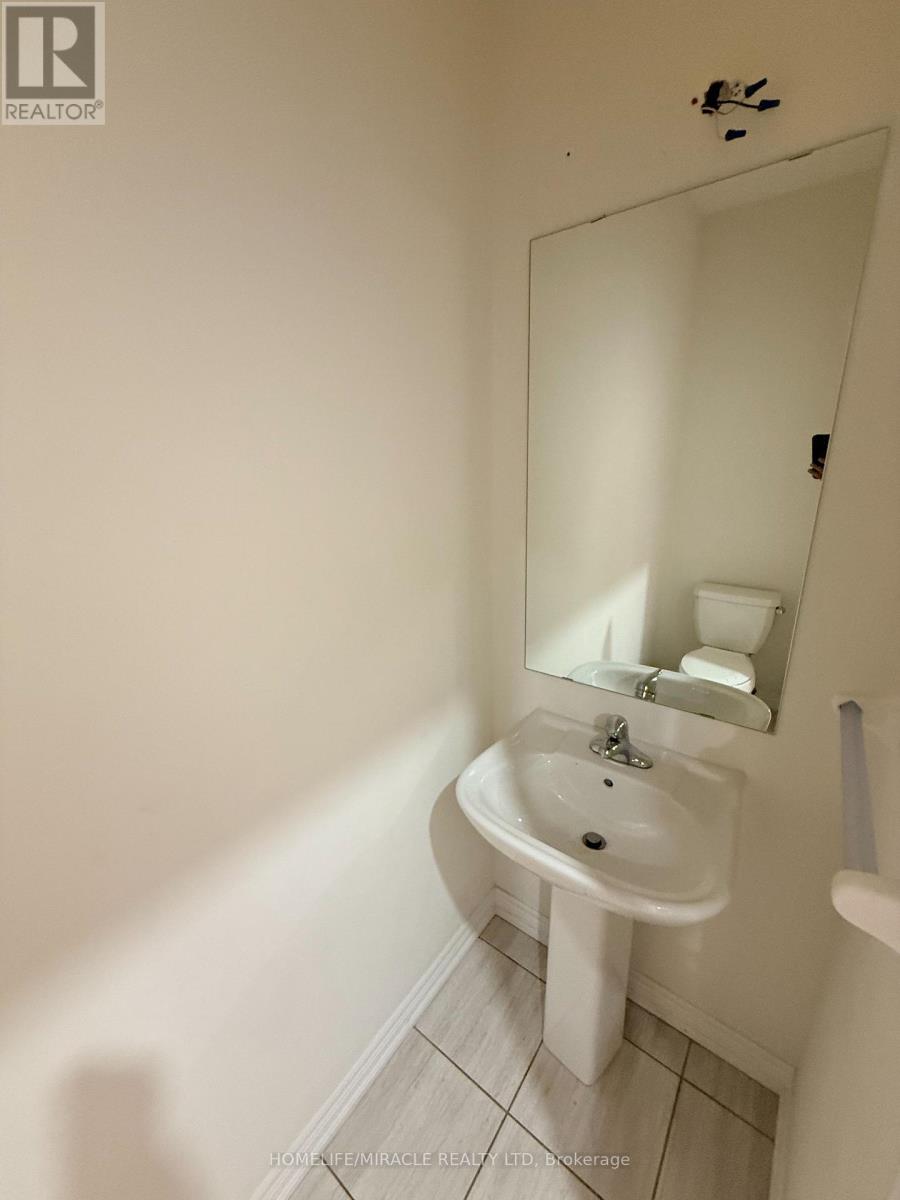 2455 Hibiscus Drive, Pickering, Ontario  L1X 0H1 - Photo 11 - E12913754