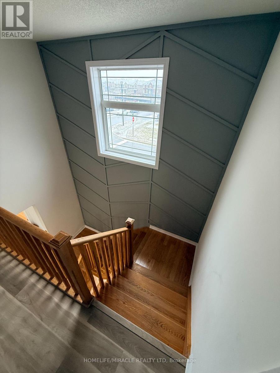 2455 Hibiscus Drive, Pickering, Ontario  L1X 0H1 - Photo 18 - E12913754