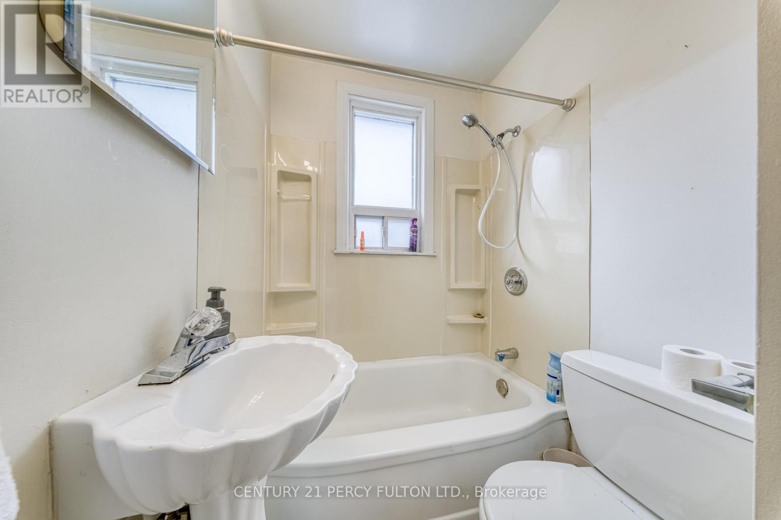 707 Athol Street, Whitby, Ontario  L1N 4A1 - Photo 19 - E12913786