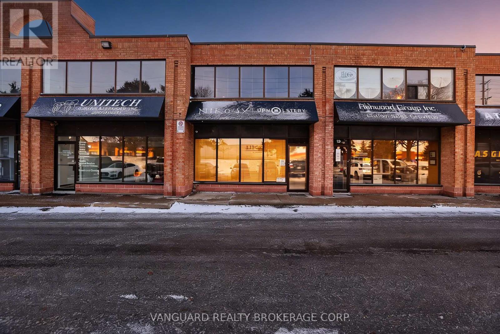 11 - 665 MILLWAY AVENUE, Vaughan, Ontario