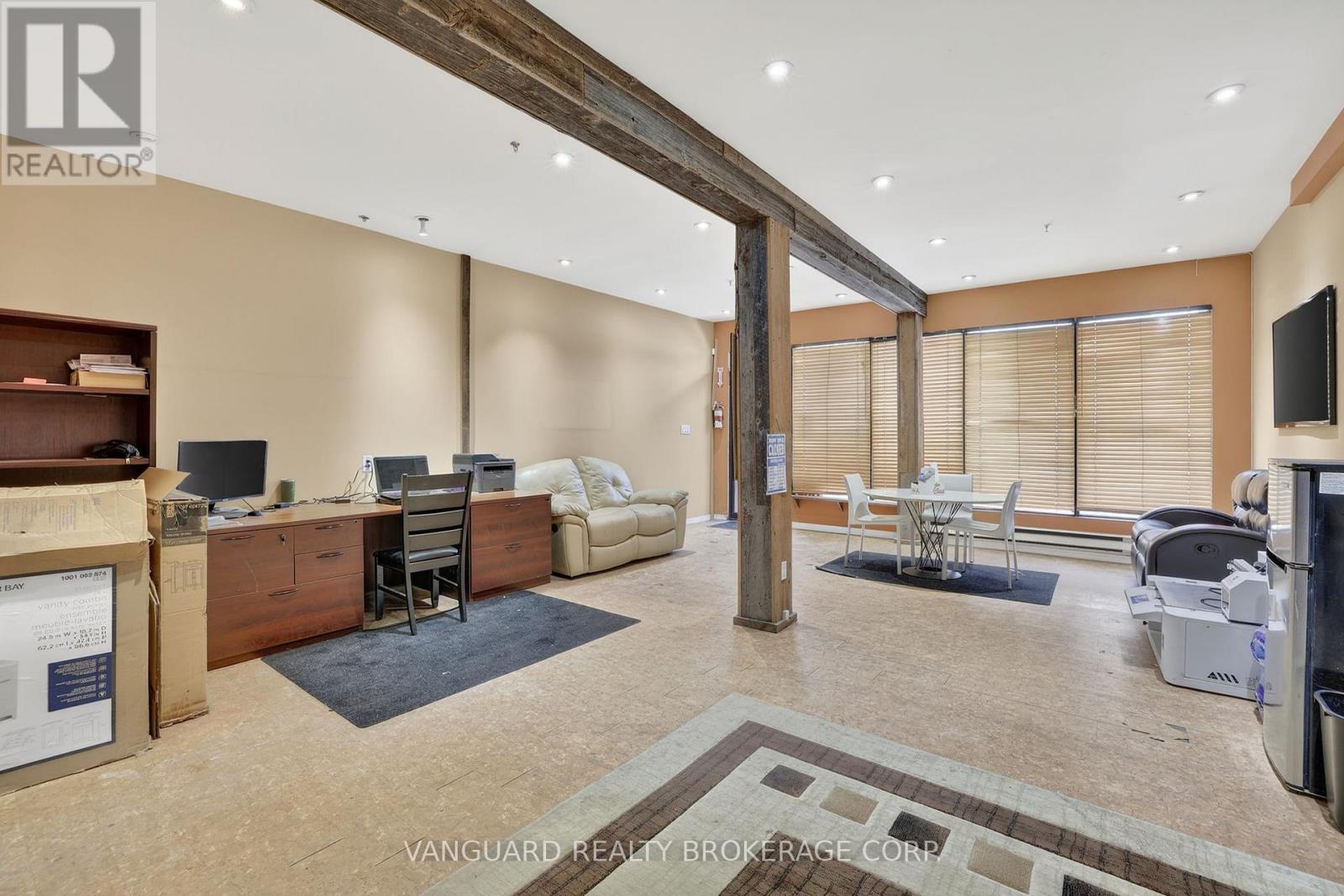 11 - 665 Millway Avenue, Vaughan (Concord), Ontario  L4K 3T8 - Photo 6 - N12913422