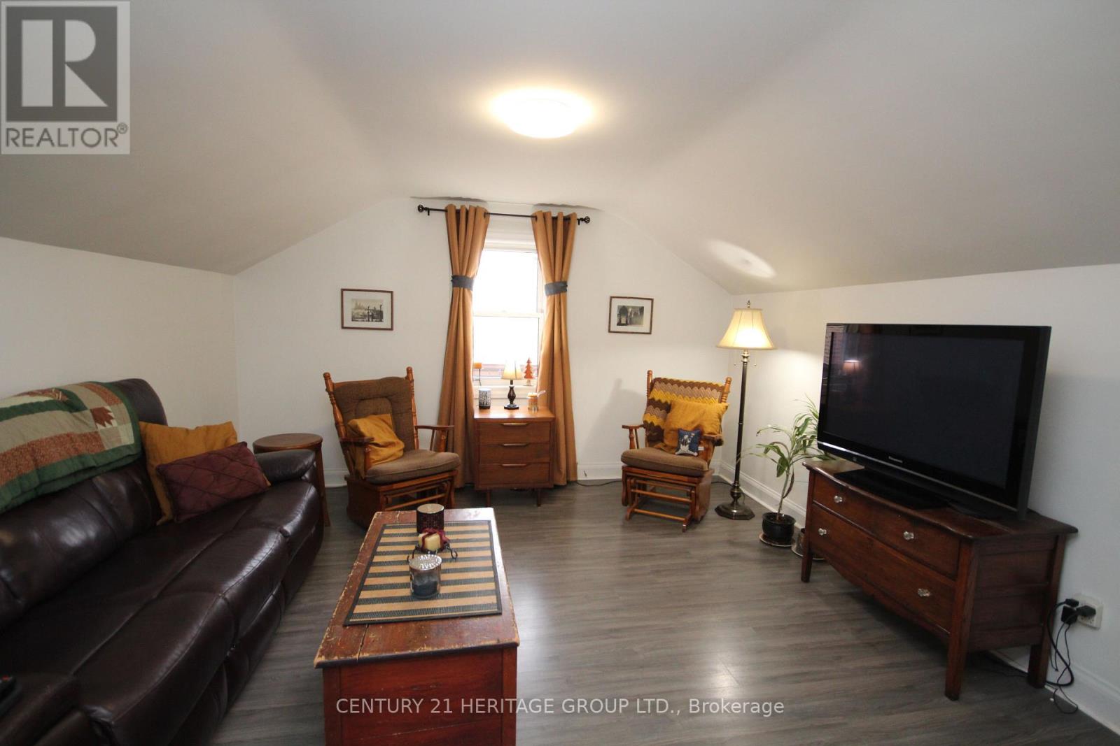 112 Toronto Street, Bradford West Gwillimbury (Bradford), Ontario  L3Z 1N9 - Photo 8 - N12913428