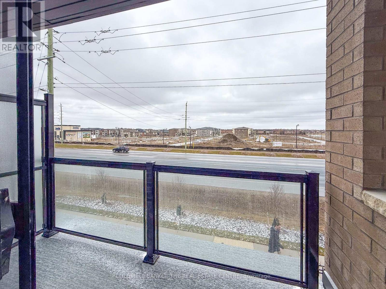 16 Lytham Green Circle, Newmarket, Ontario  L3Y 0H4 - Photo 11 - N12913442