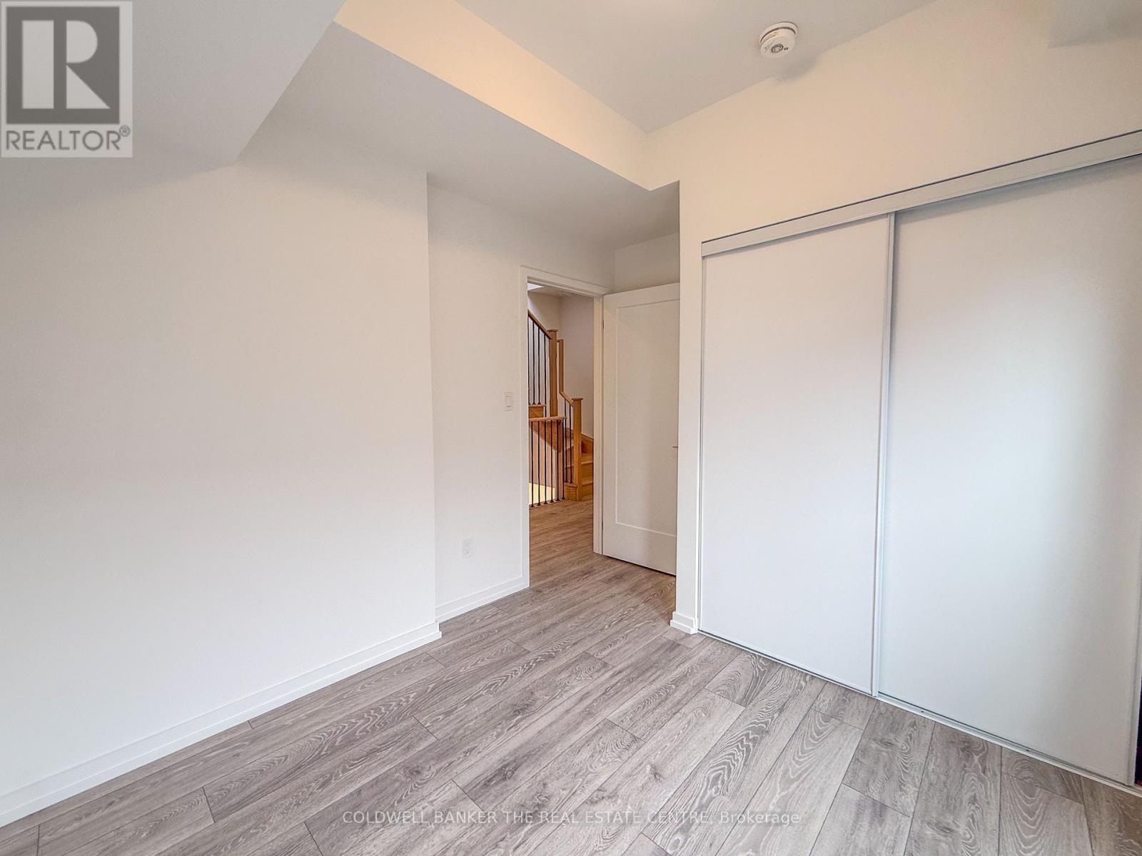 16 Lytham Green Circle, Newmarket, Ontario  L3Y 0H4 - Photo 15 - N12913442