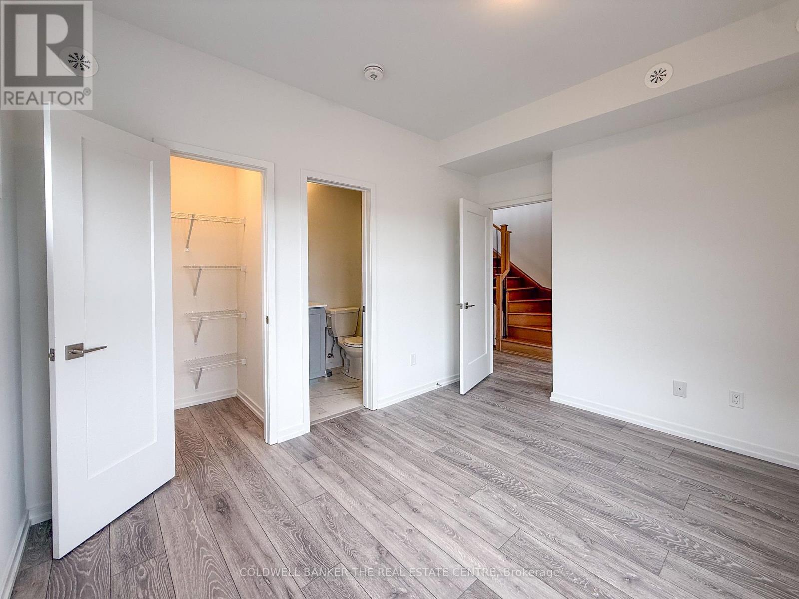 16 Lytham Green Circle, Newmarket, Ontario  L3Y 0H4 - Photo 17 - N12913442