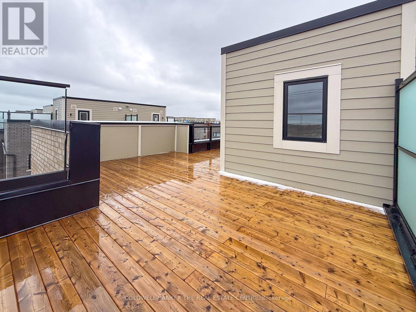 16 Lytham Green Circle, Newmarket, Ontario  L3Y 0H4 - Photo 22 - N12913442