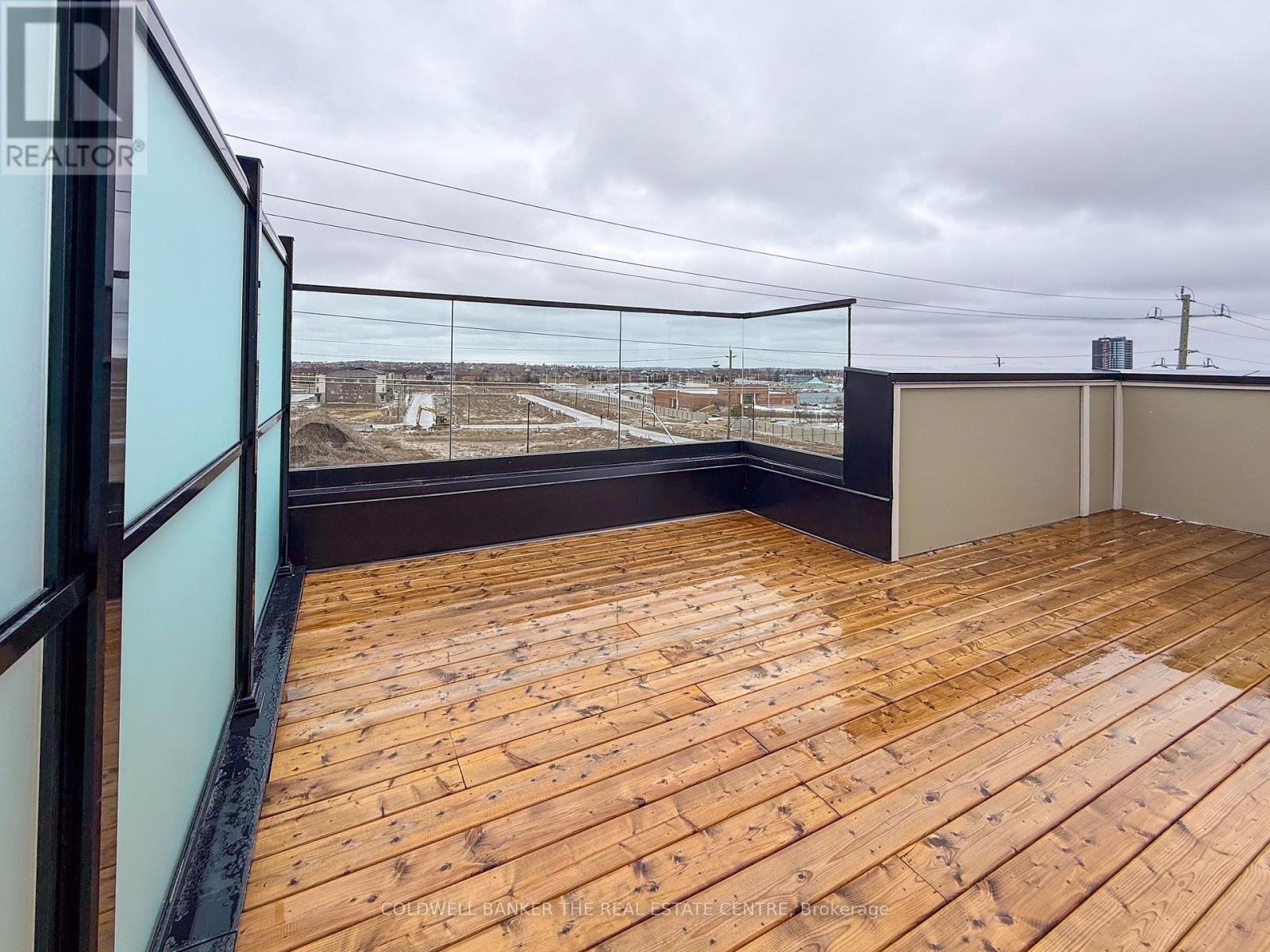 16 Lytham Green Circle, Newmarket, Ontario  L3Y 0H4 - Photo 23 - N12913442