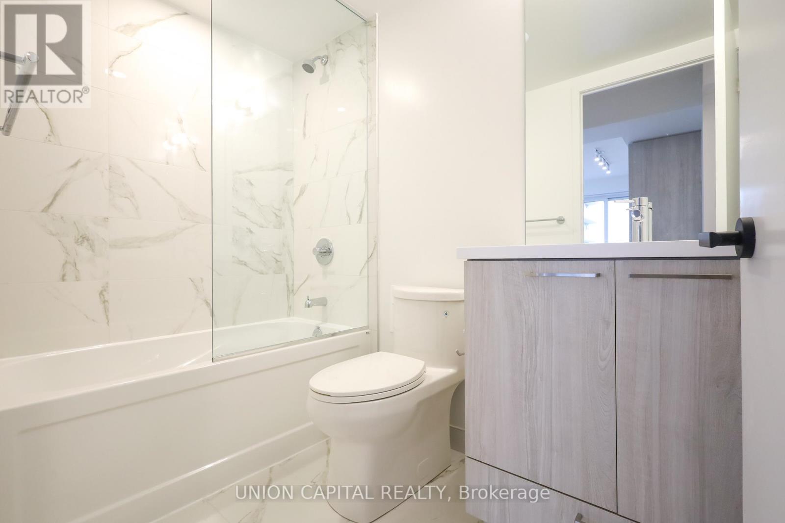 3515 - 195 Commerce Street, Vaughan (Vaughan Corporate Centre), Ontario  L4K 0P9 - Photo 15 - N12913446