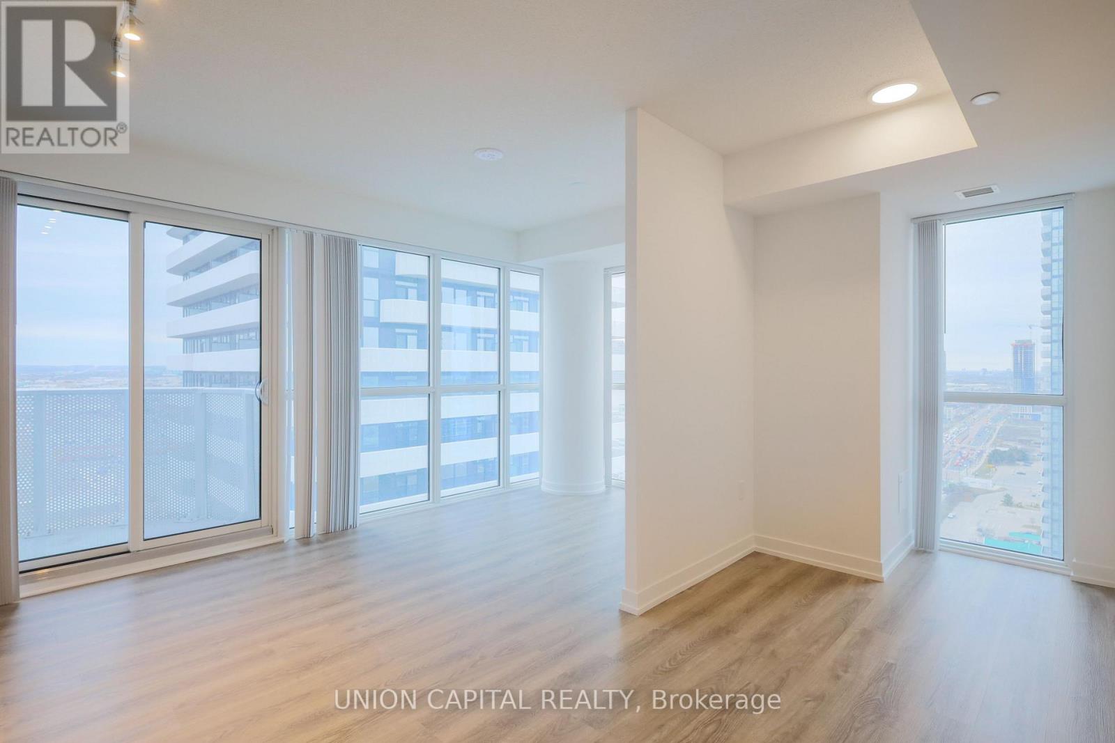 3515 - 195 Commerce Street, Vaughan (Vaughan Corporate Centre), Ontario  L4K 0P9 - Photo 4 - N12913446