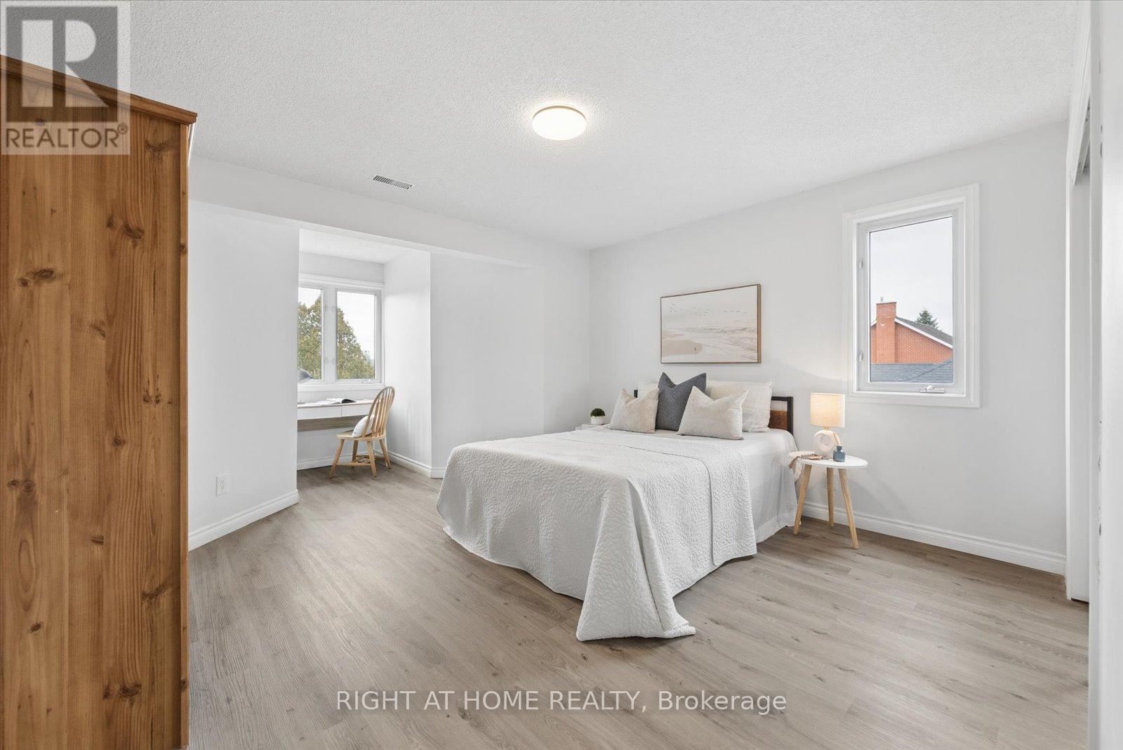 1252 Shore Acres Drive, Innisfil, Ontario  L0L 1R0 - Photo 29 - N12913548