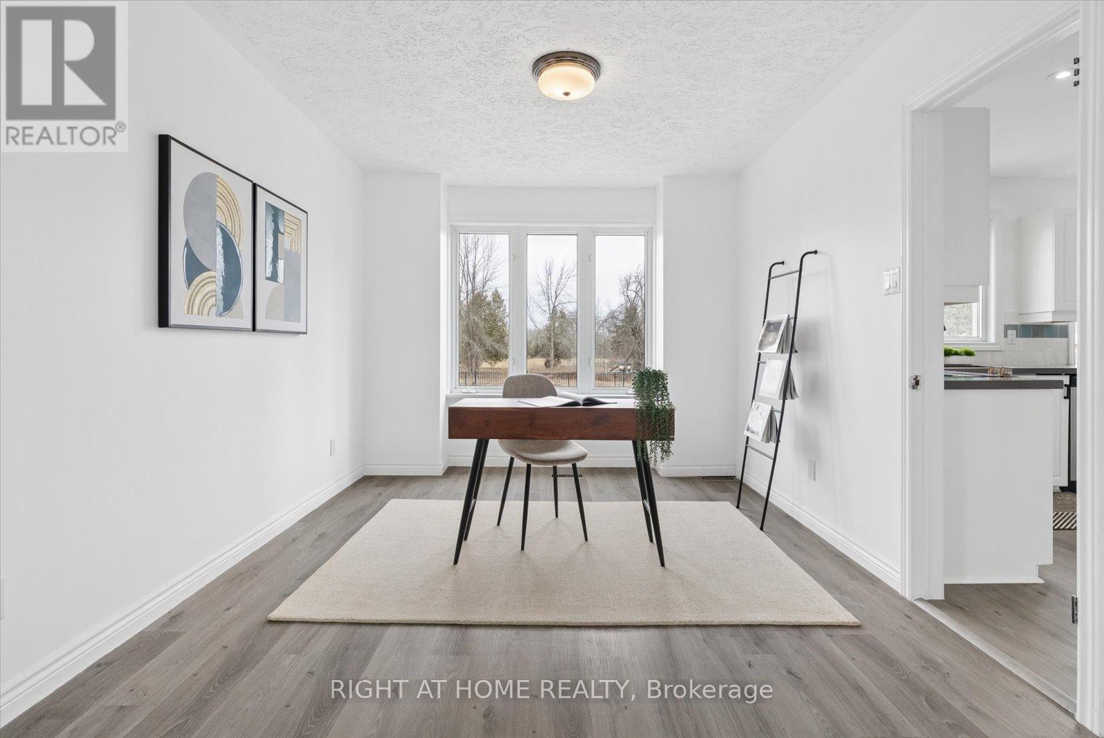 1252 Shore Acres Drive, Innisfil, Ontario  L0L 1R0 - Photo 8 - N12913548