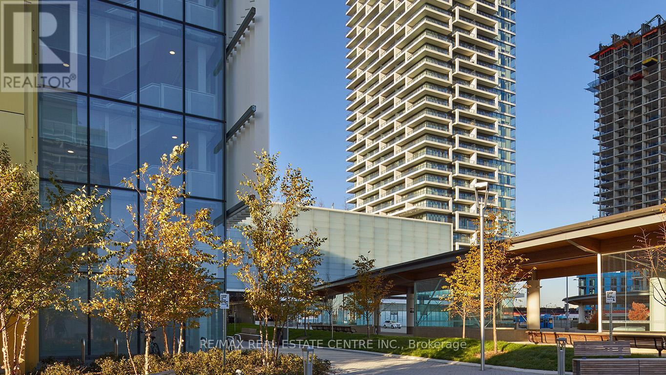 3902 - 950 Portage Parkway, Vaughan, Ontario  L4K 0J7 - Photo 12 - N12913580