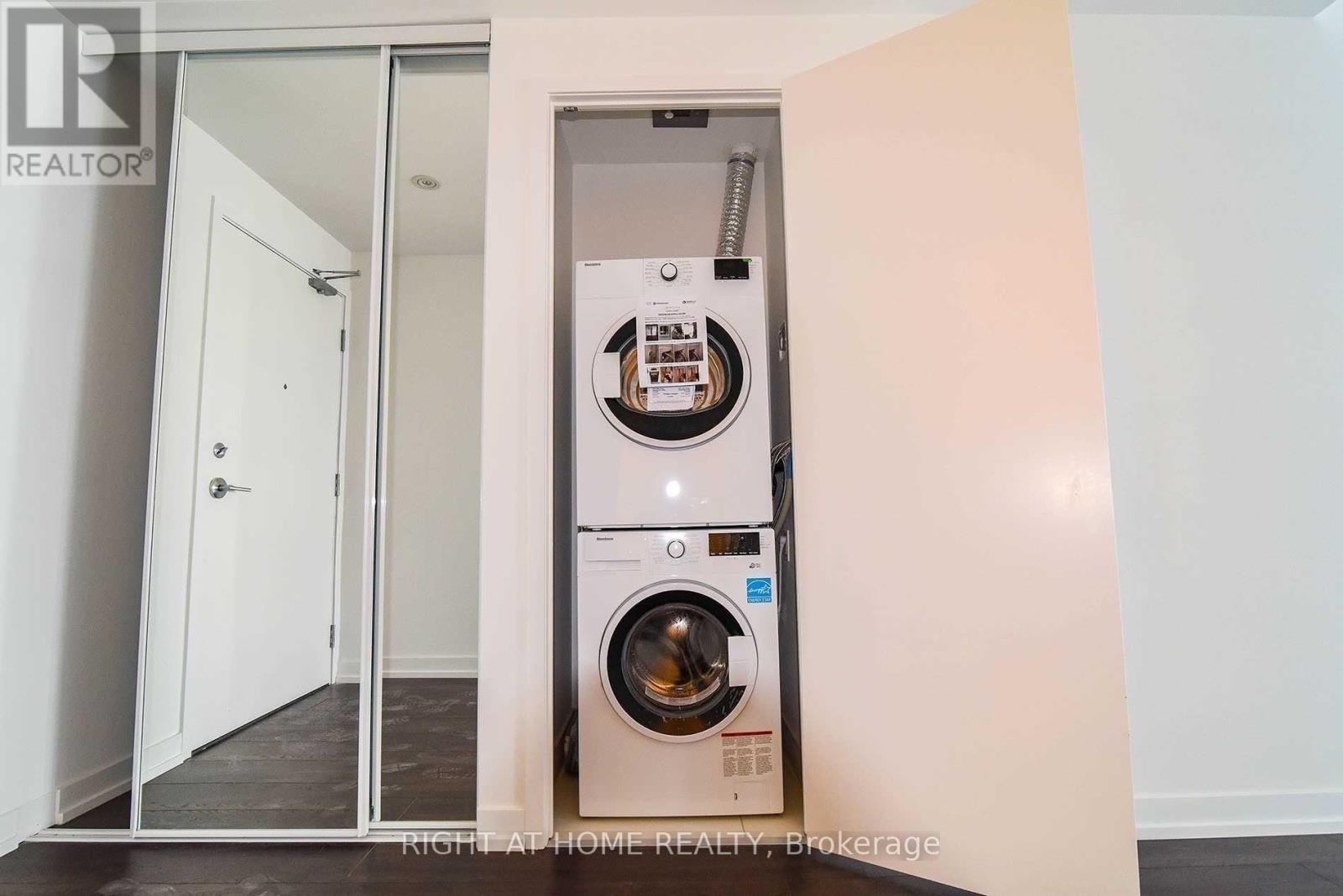 4701 - 5 Buttermill Avenue, Vaughan, Ontario L4K 0J5 - Photo 14 - N12913614