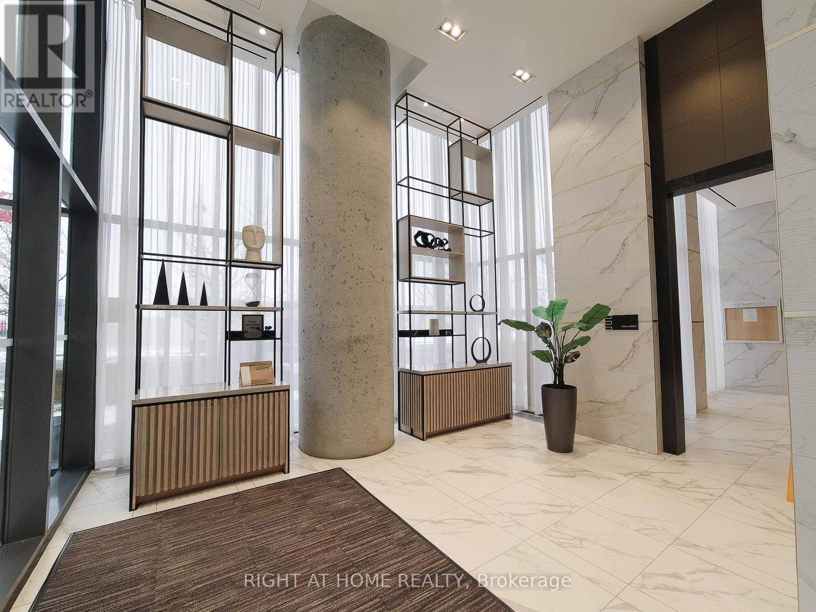 4701 - 5 Buttermill Avenue, Vaughan, Ontario L4K 0J5 - Photo 17 - N12913614