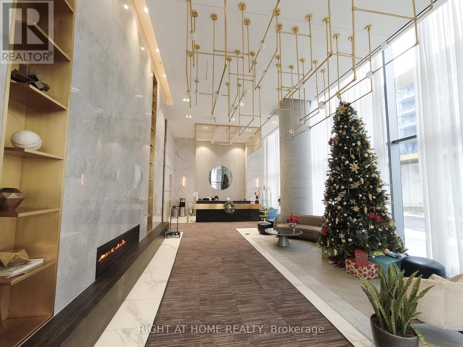 4701 - 5 Buttermill Avenue, Vaughan, Ontario L4K 0J5 - Photo 2 - N12913614