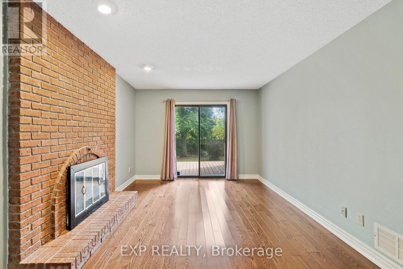 17 Gordon Rowe Crescent, Richmond Hill, Ontario L4C 8S3 - Photo 18 - N12913628