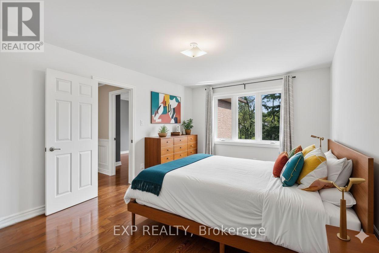 17 Gordon Rowe Crescent, Richmond Hill, Ontario L4C 8S3 - Photo 28 - N12913628