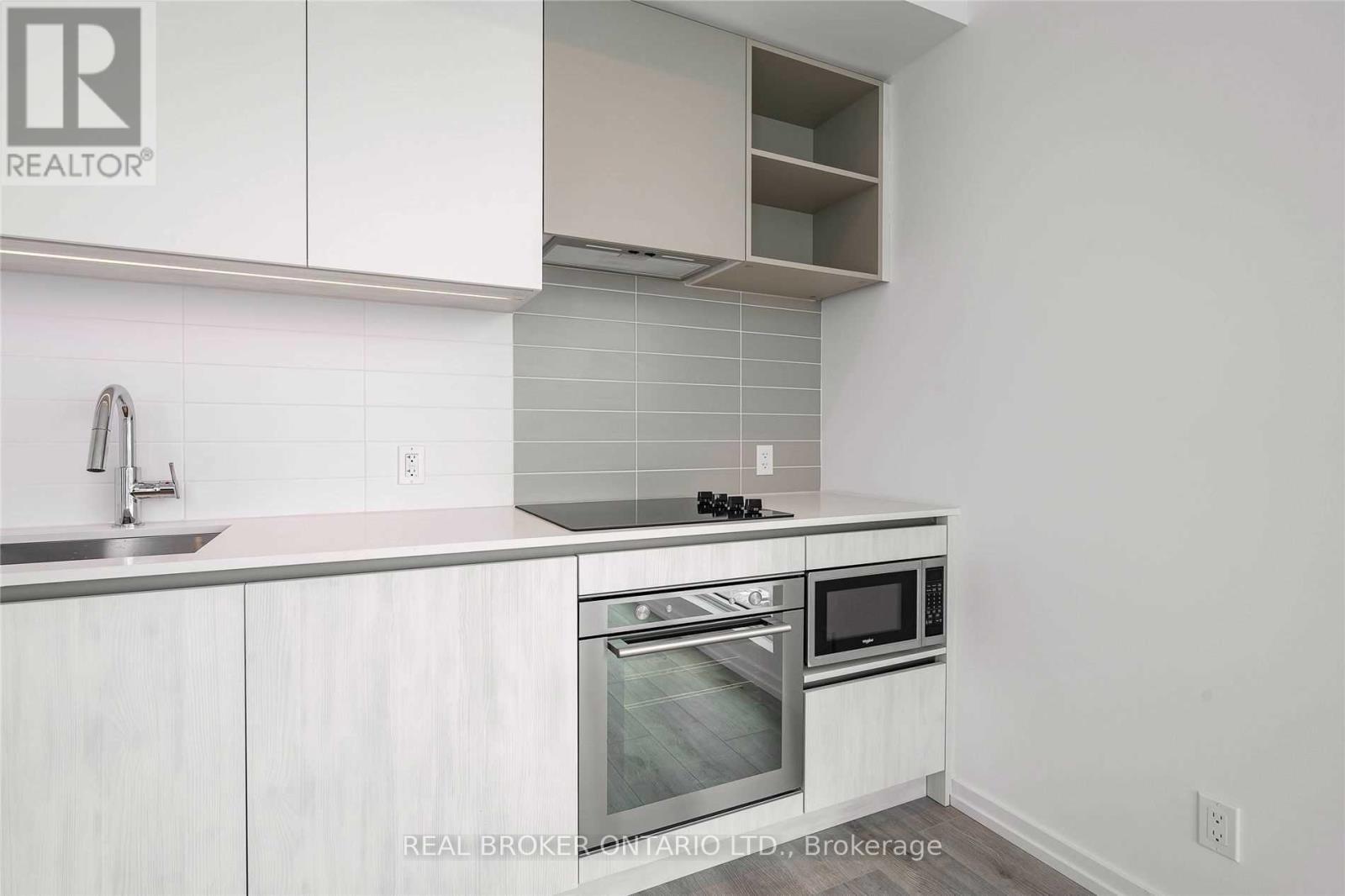 1211 - 1000 Portage Parkway, Vaughan, Ontario L4K 0L1 - Photo 5 - N12913746