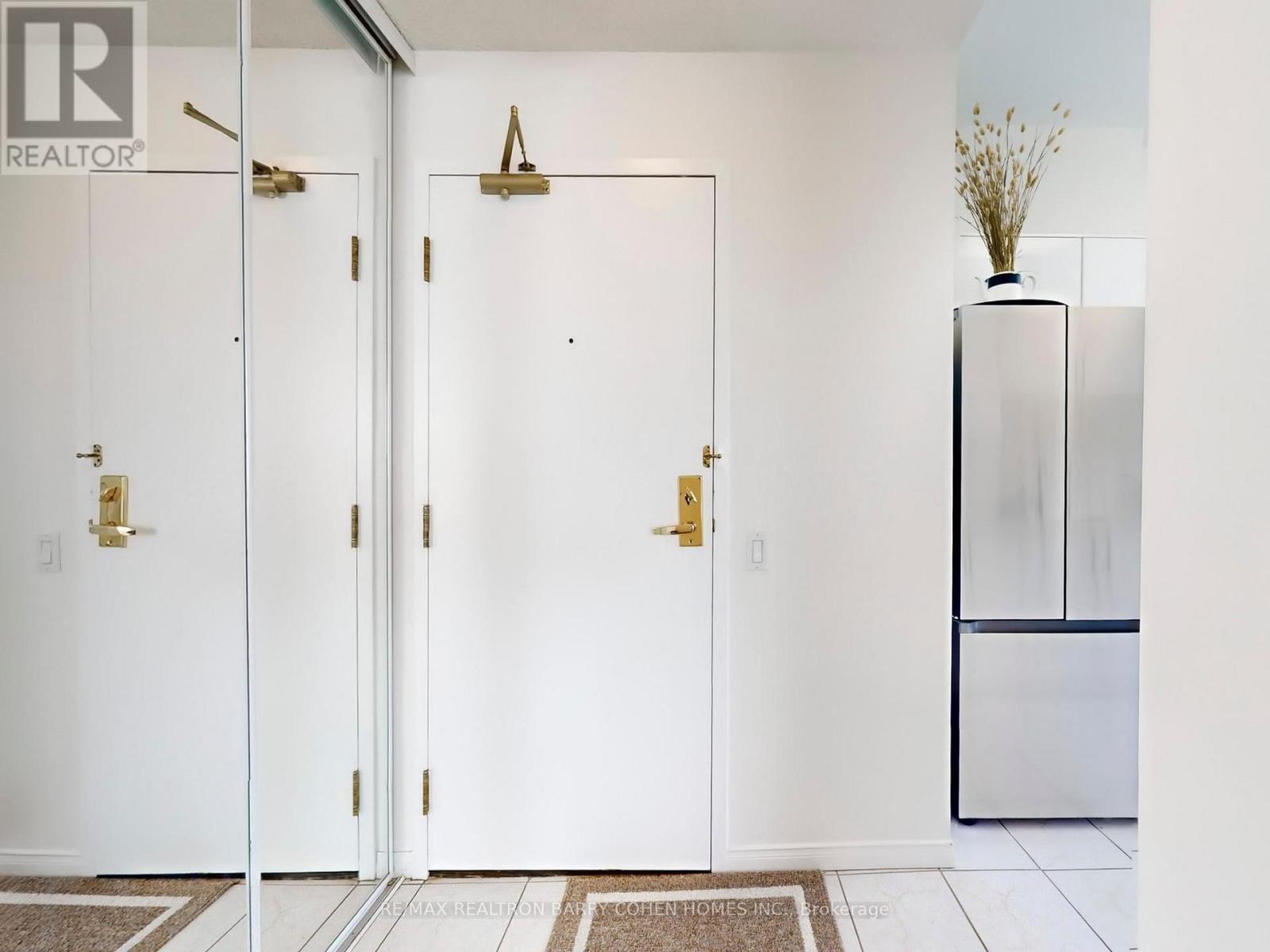 Ph104 - 1 Emerald Lane, Vaughan, Ontario L4J 8N2 - Photo 11 - N12913768