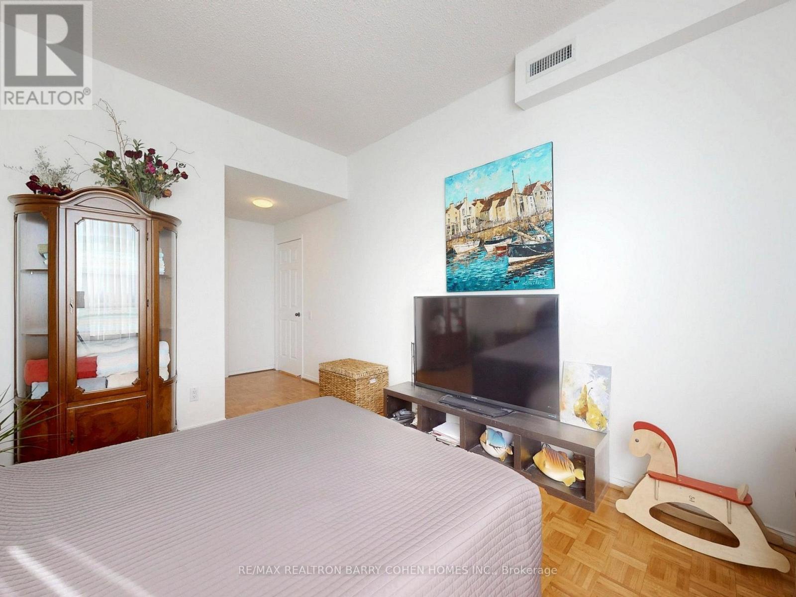 Ph104 - 1 Emerald Lane, Vaughan, Ontario L4J 8N2 - Photo 27 - N12913768