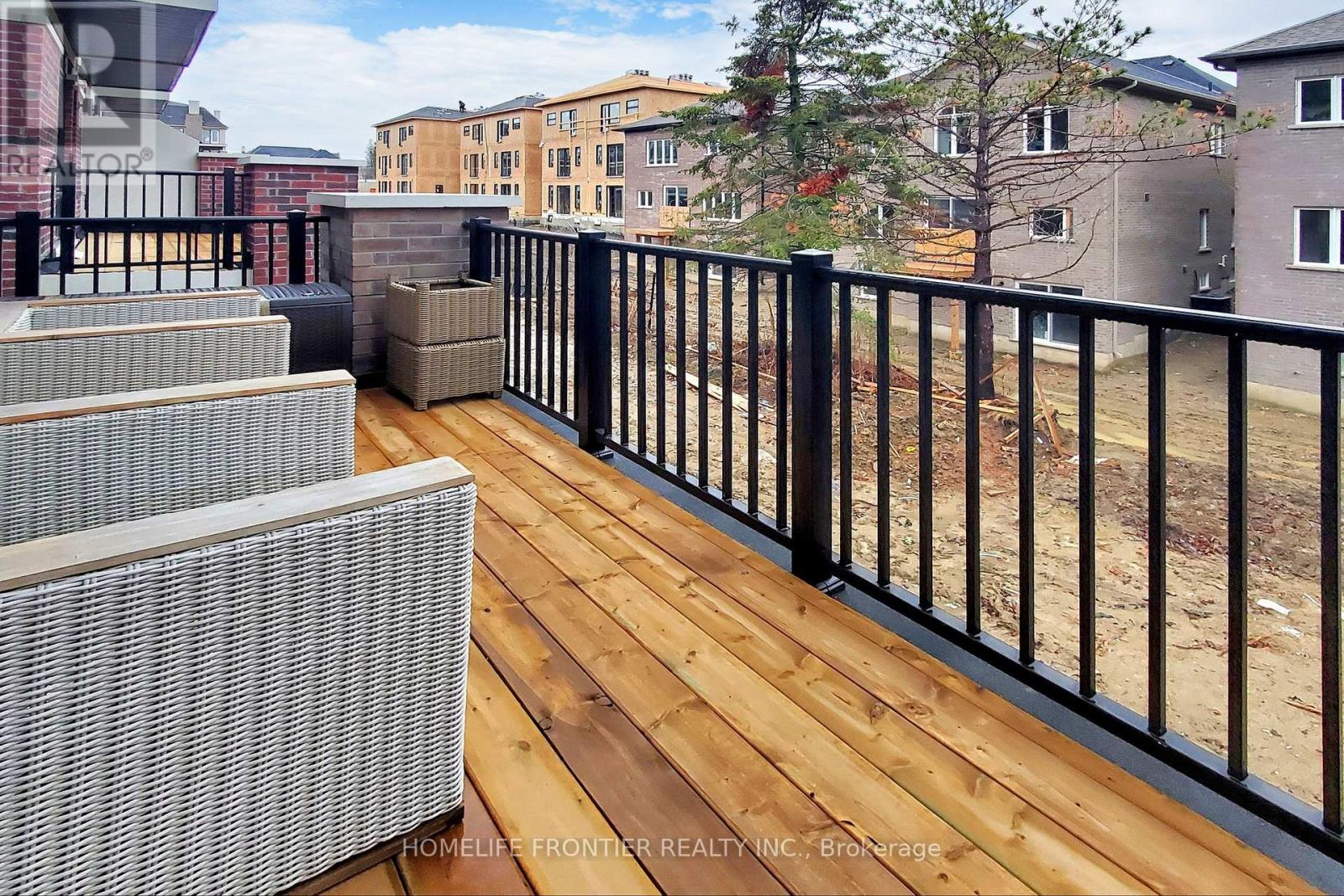 40 Chiara Rose Lane, Richmond Hill, Ontario  L4E 1H4 - Photo 34 - N12913792