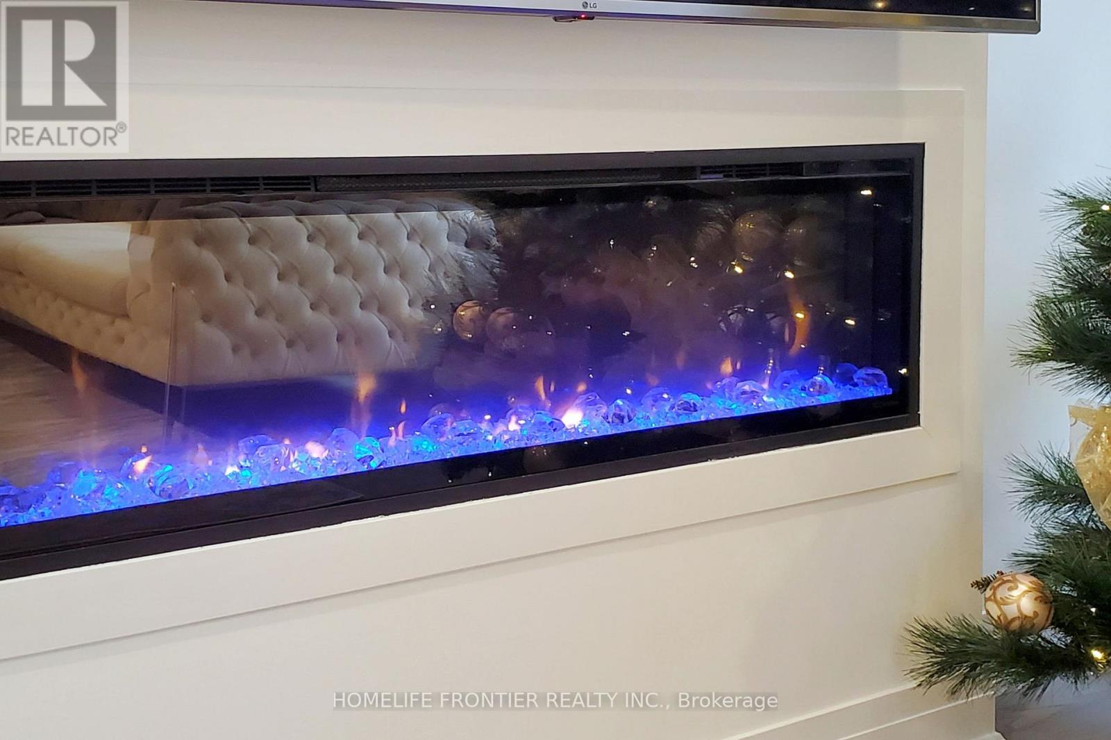 40 Chiara Rose Lane, Richmond Hill, Ontario  L4E 1H4 - Photo 8 - N12913792