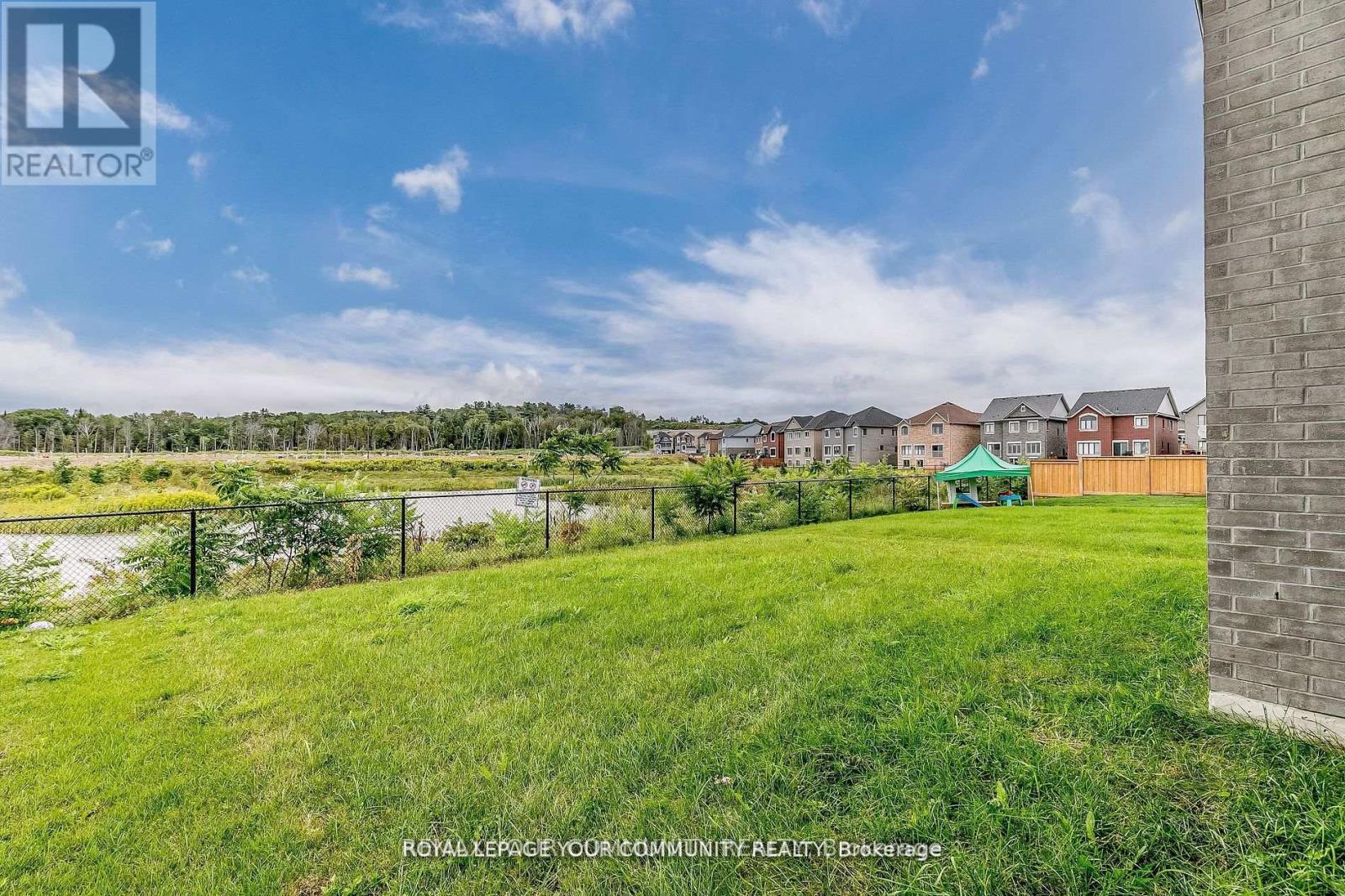 27 Lorne Thomas Place, New Tecumseth (Alliston), Ontario  L9R 0T8 - Photo 35 - N12913794