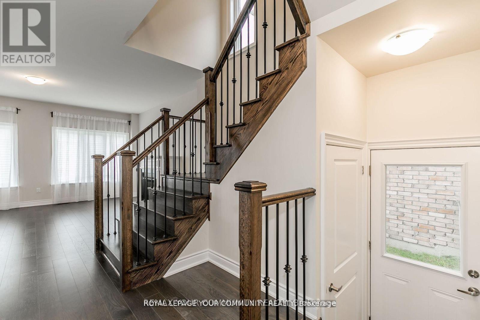 27 Lorne Thomas Place, New Tecumseth (Alliston), Ontario  L9R 0T8 - Photo 9 - N12913794