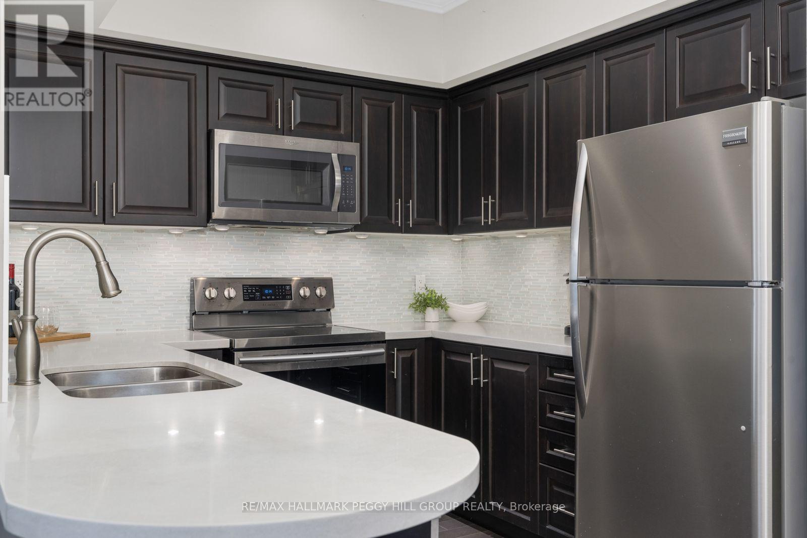 407 - 306 Essa Road, Barrie, Ontario  L9J 0H5 - Photo 4 - S12913398