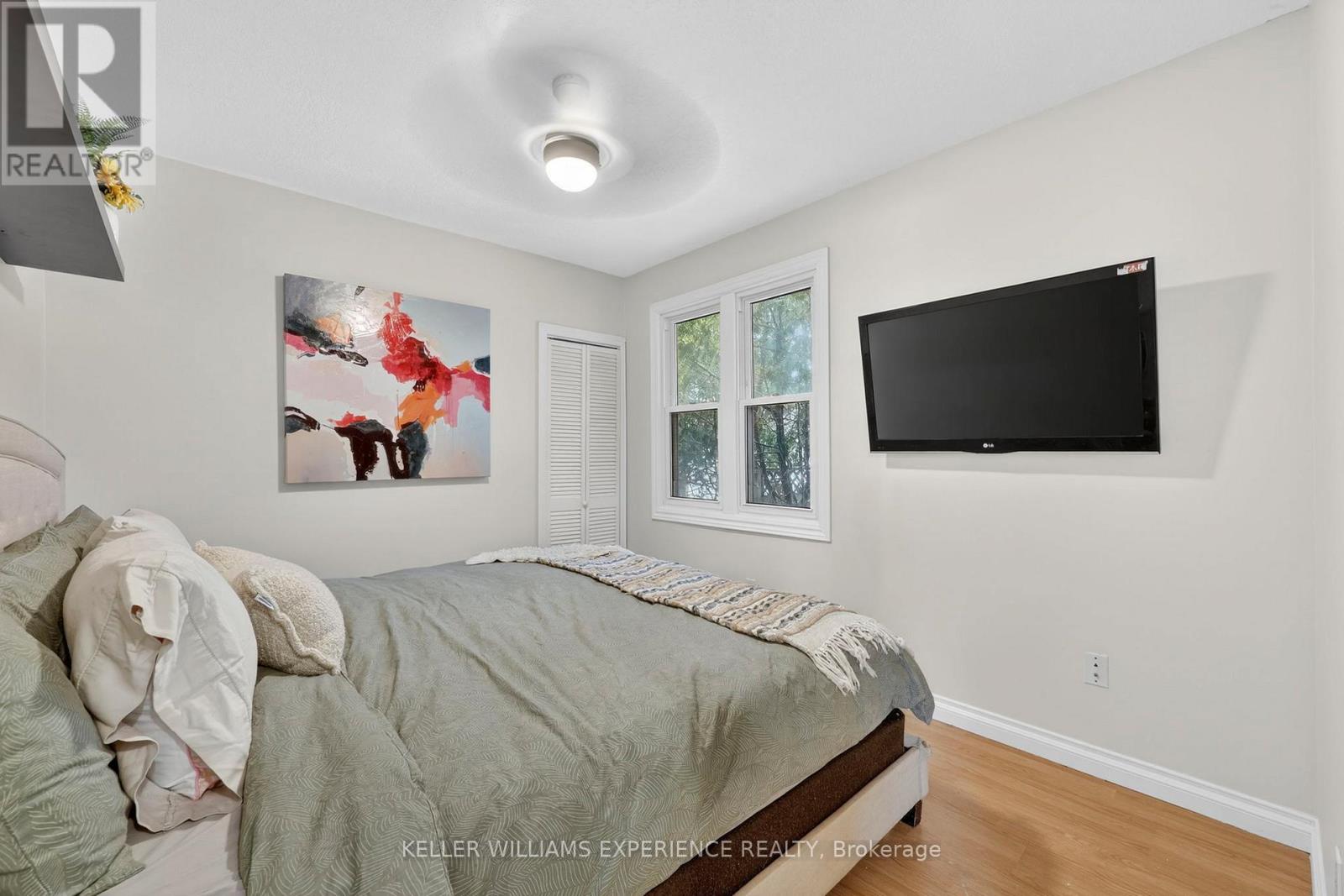 32 Henry Street, Barrie (Queen's Park), Ontario  L4N 1C4 - Photo 19 - S12913490