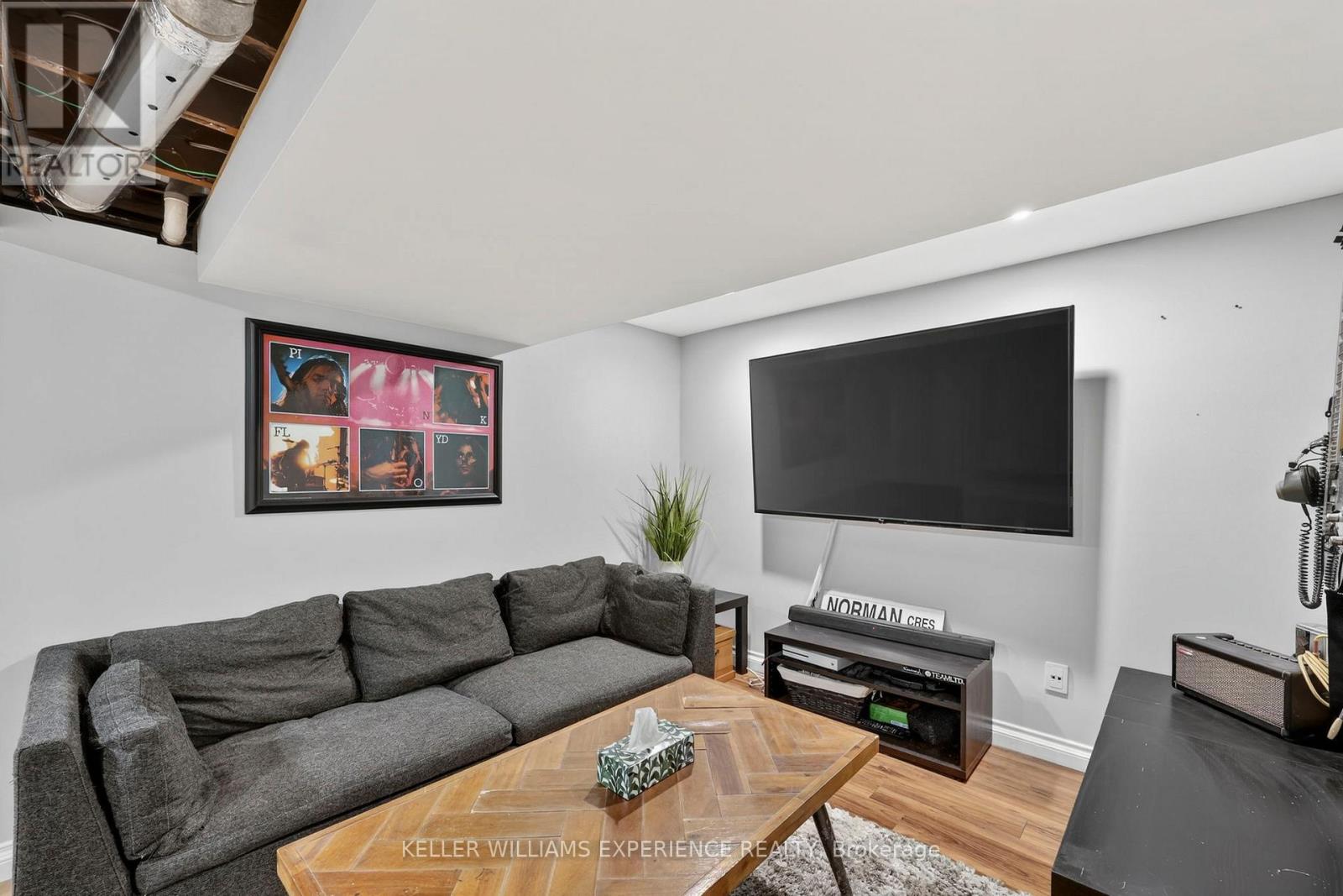 32 Henry Street, Barrie (Queen's Park), Ontario  L4N 1C4 - Photo 30 - S12913490