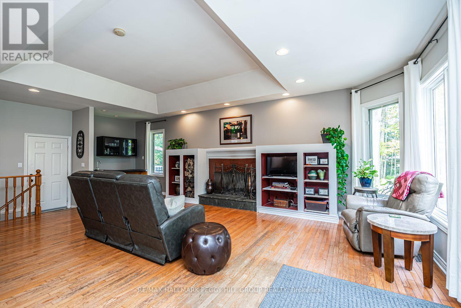 11 Bunker Place, Oro-Medonte (Horseshoe Valley), Ontario  L0L 2L0 - Photo 8 - S12913608