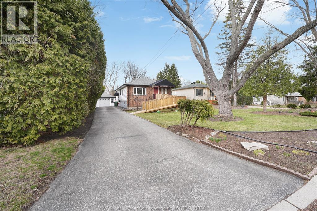 MLS# 26005922: 616 DUCHARME STREET, Windsor, Canada