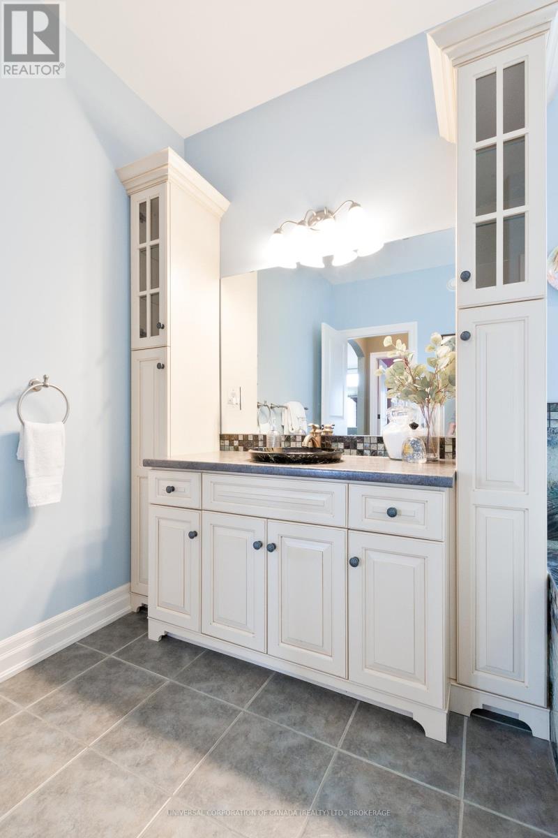 54 Wellington Street, Bayham, Ontario  N0J 1T0 - Photo 23 - X12906862