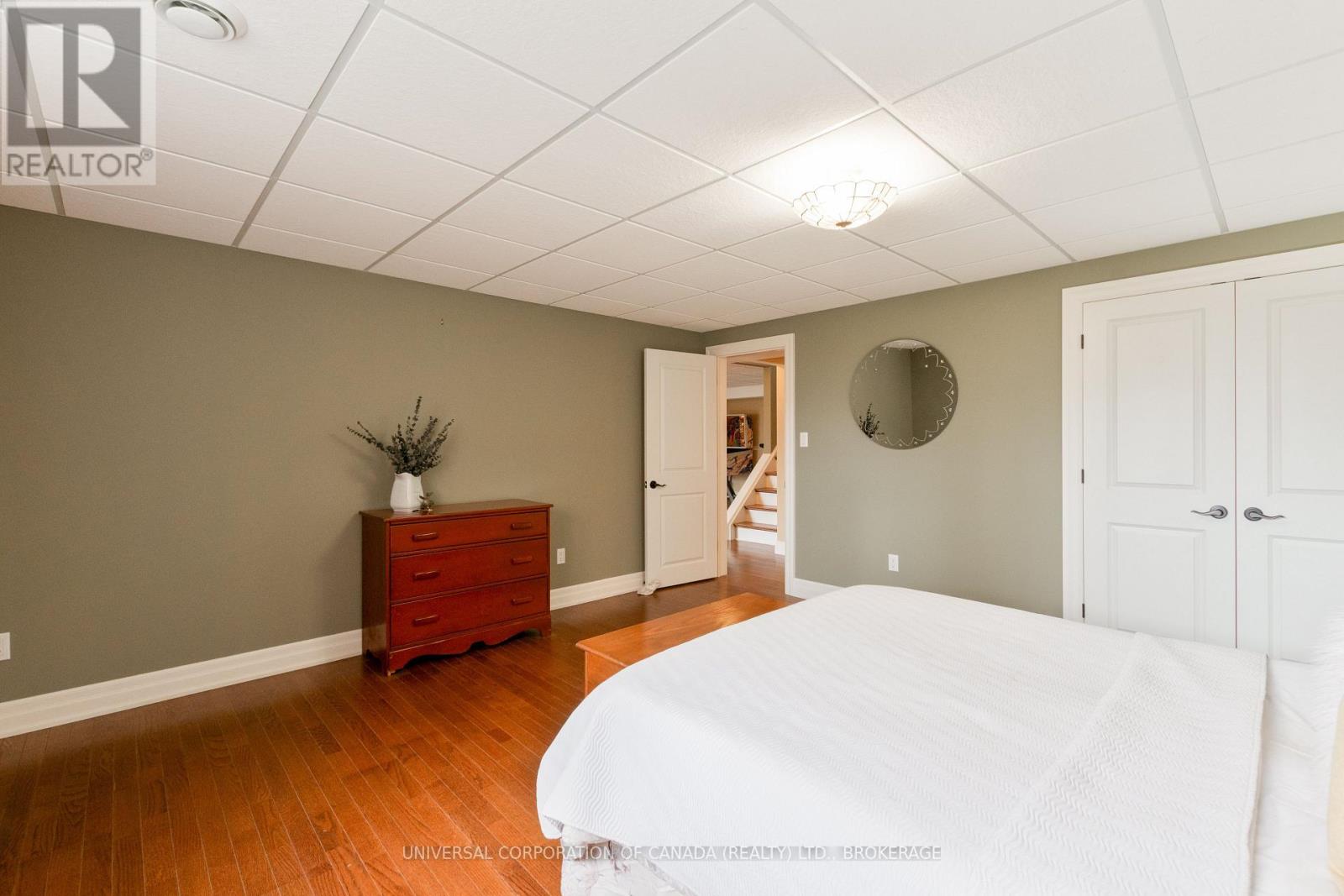 54 Wellington Street, Bayham, Ontario  N0J 1T0 - Photo 37 - X12906862