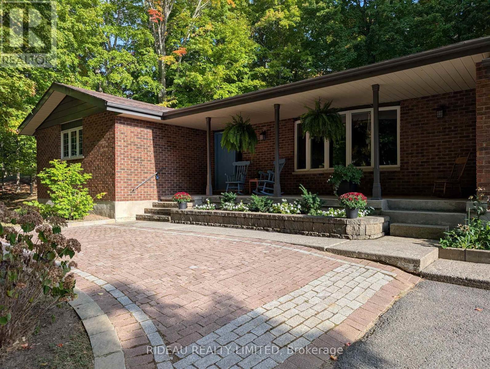 1445 Rickards Road, Frontenac, Ontario  K0H 2L0 - Photo 2 - X12853446