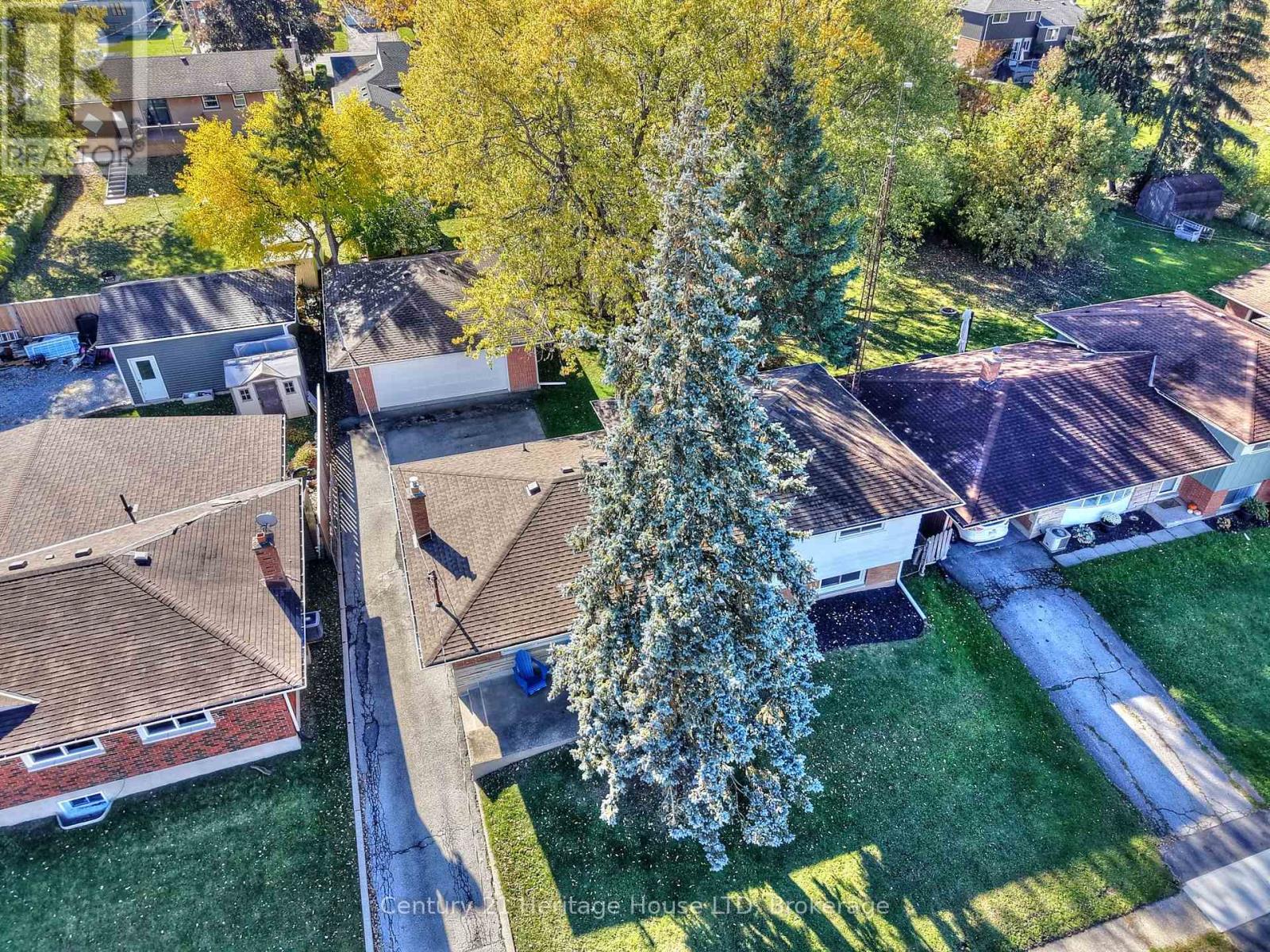 148 Champlain Drive, Fort Erie, Ontario  L2A 1Z8 - Photo 34 - X12513452