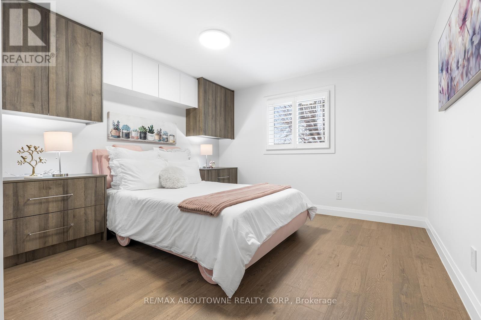 1324 Birchcliff Drive, Oakville, Ontario  L6M 2A4 - Photo 29 - W12911690