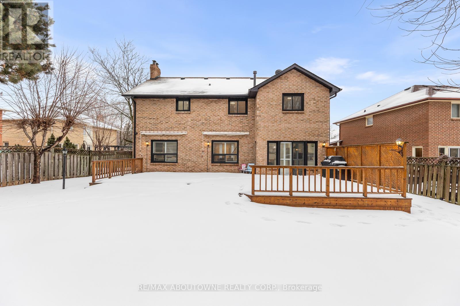 1324 Birchcliff Drive, Oakville, Ontario  L6M 2A4 - Photo 43 - W12911690