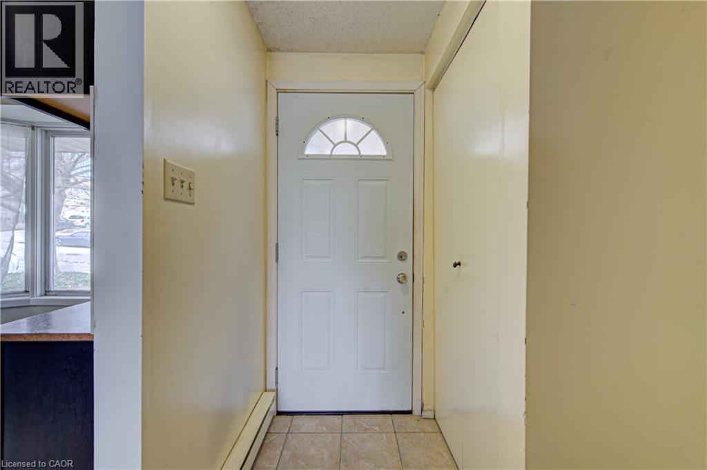 15 Carter Crescent, Cambridge, Ontario  N1R 7L9 - Photo 4 - 40812257