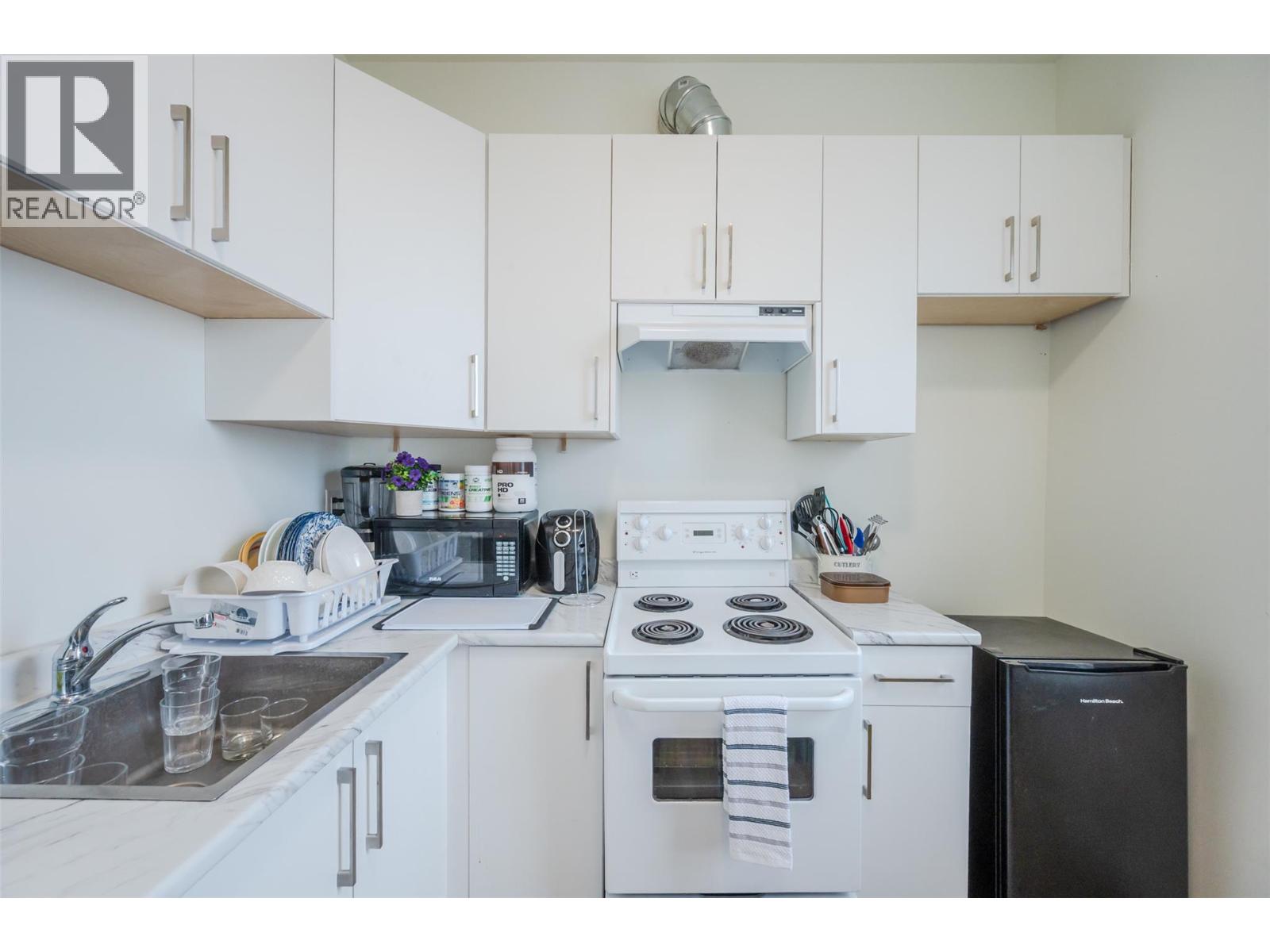 2885 Valleyview Road, Penticton, British Columbia  V2A 8V7 - Photo 5 - 10373326