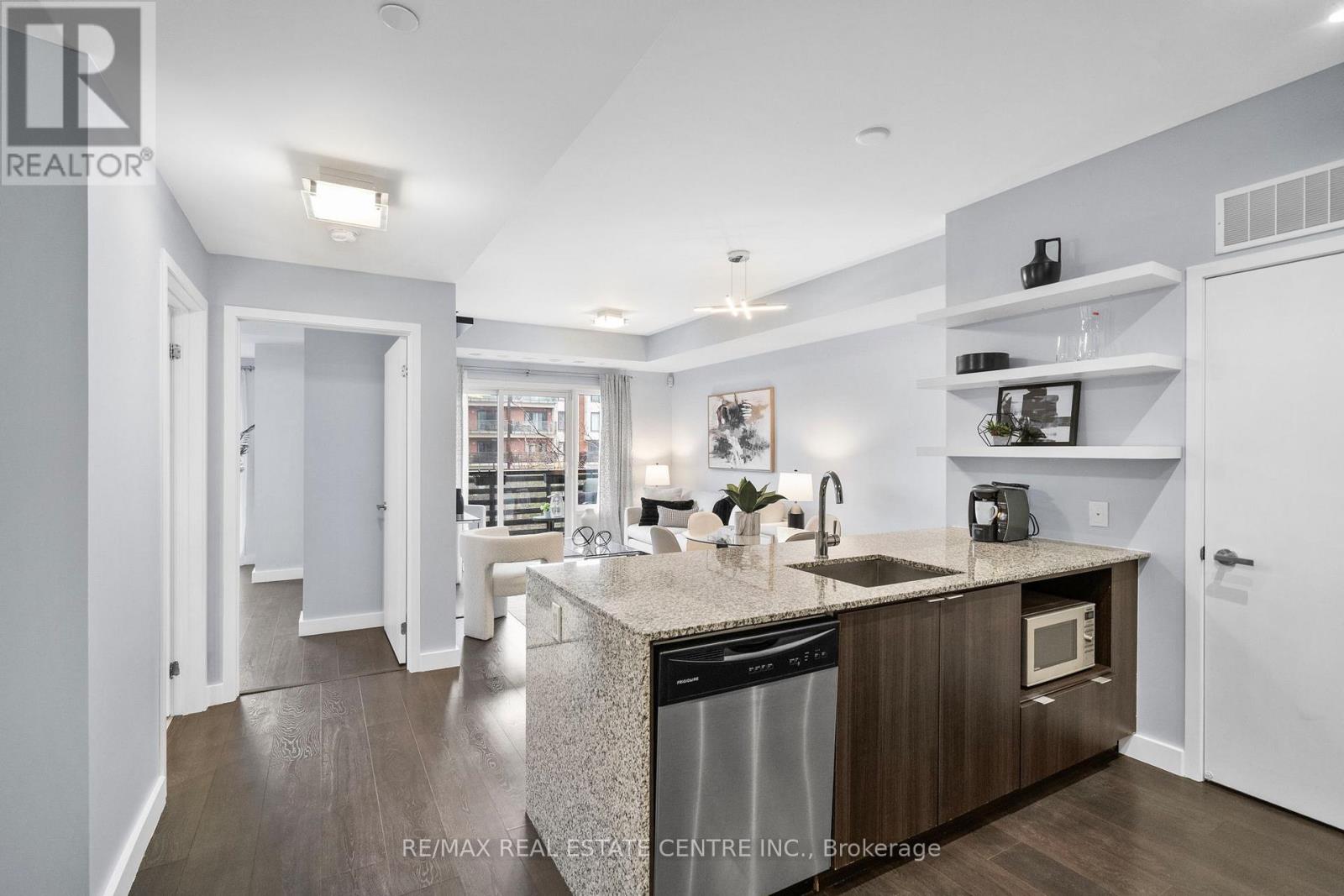 213 - 5005 Harvard Road, Mississauga, Ontario  L5M 0W5 - Photo 5 - W12913410